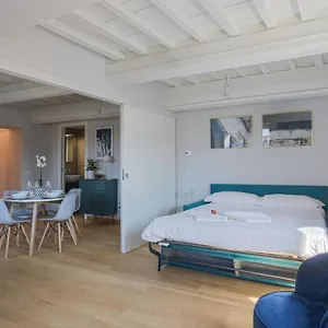 Luxury In - Hosted By Sweetstay Apartment
